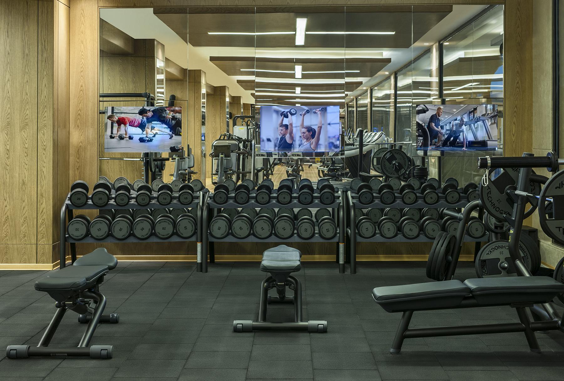 โรงแรมเอลิต เวิลด์ ยุโรป อิสตันบูล ภายนอก รูปภาพ The gym at the London Marriott Grand Ballroom