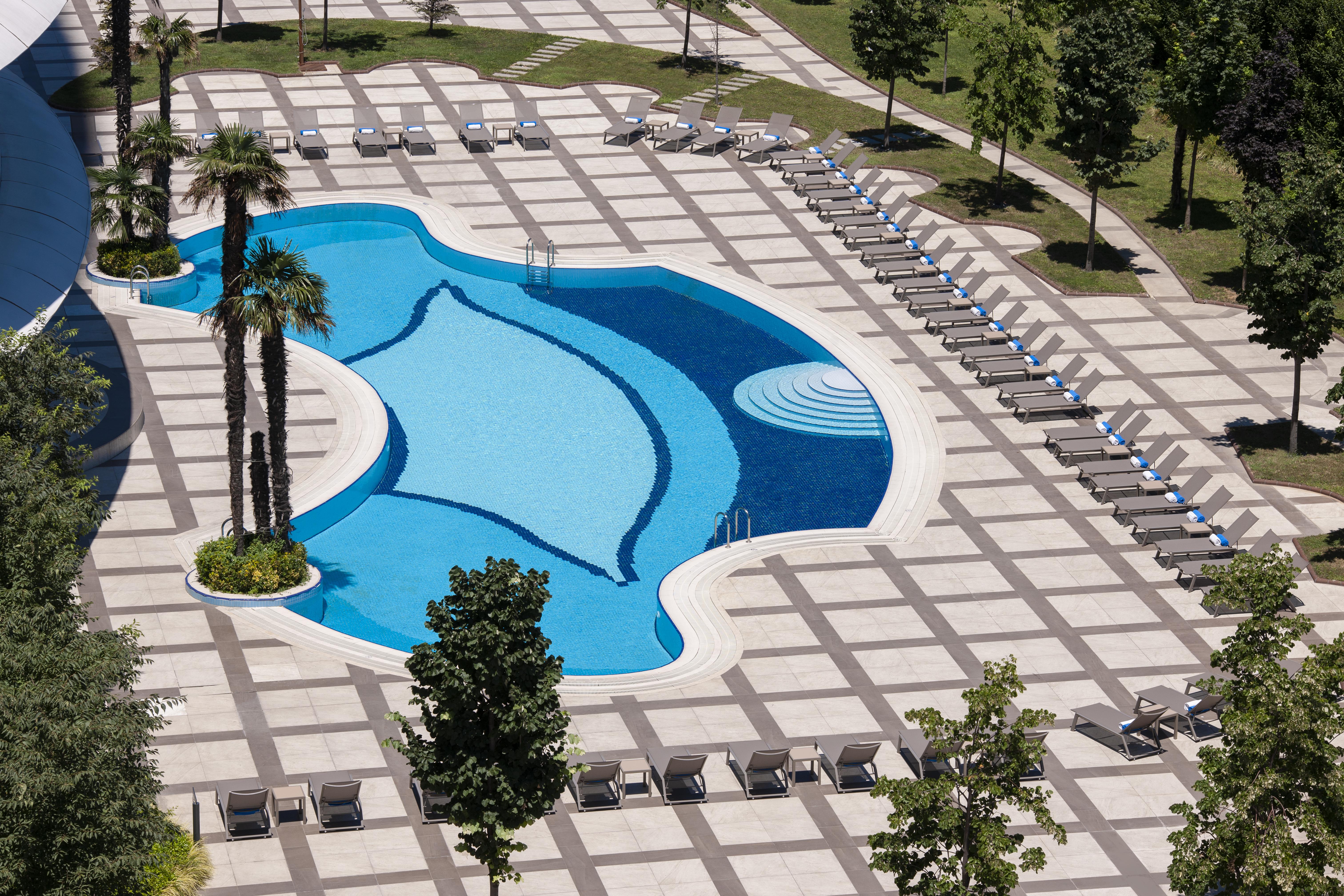 โรงแรมเอลิต เวิลด์ ยุโรป อิสตันบูล ภายนอก รูปภาพ Pool at the hotel