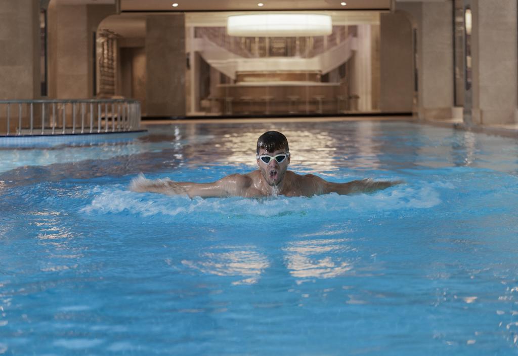 โรงแรมเอลิต เวิลด์ ยุโรป อิสตันบูล ภายนอก รูปภาพ Swimming pool
