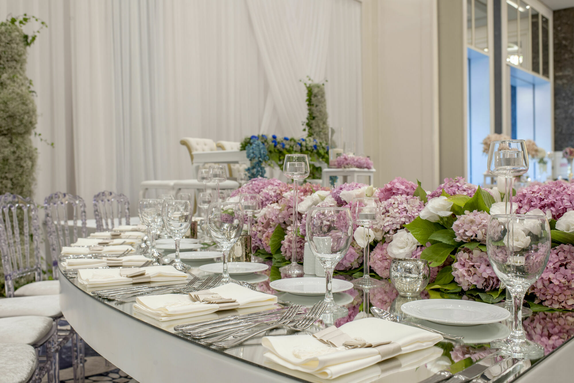โรงแรมเอลิต เวิลด์ ยุโรป อิสตันบูล ภายนอก รูปภาพ A table set for a wedding reception
